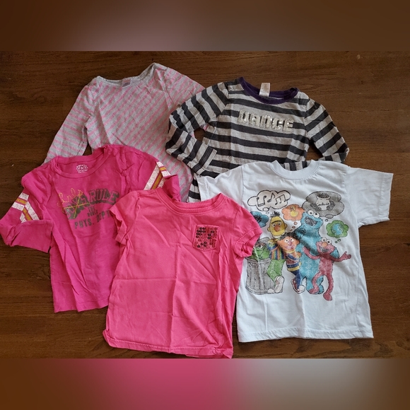 Lot of 5 Girls size 5 Tees - Picture 1 of 4